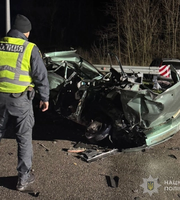 На Запоріжжі поліція встановлює обставини двох ДТП, внаслідок яких загинули людини
