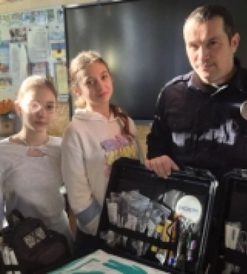 Поліцейські продовжують знайомити школярів Одещини зі своєю професією та навчати правил безпеки життєдіяльності