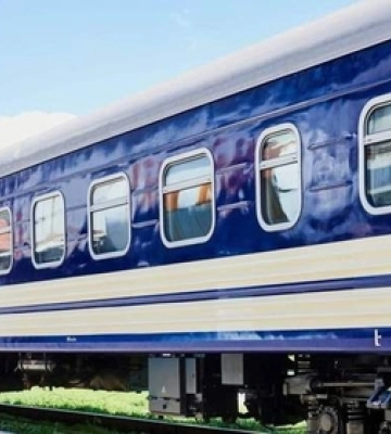 На Житомирщині зійшли з рейок два потяги: є постраждалі, рейси затримуються