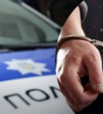 У Луцьку оголосили підозру чоловіку за грабіж жінки на вулиці Кравчука