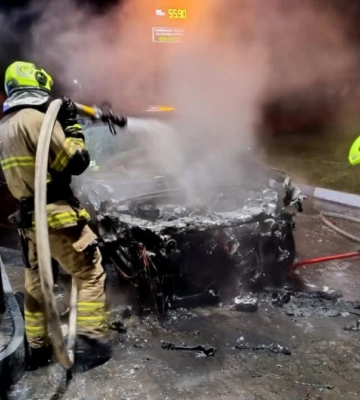 Пожежі на Волині: вогонь забрав життя жінки та спопелив автомобіль
