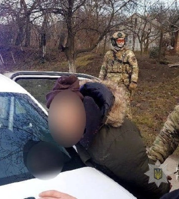 «Схема із купівлею авто»: в Луцьку біля авторинку у чоловіка вкрали Skoda