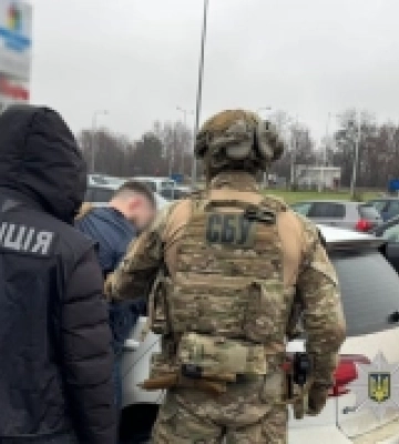 Одеські поліцейські знешкодили міжрегіональний канал збуту зброї на «чорний» ринок