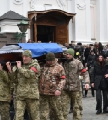 У Луцьку провели в останню дорогу Героя Юрія Смикала 