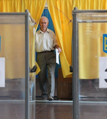 Миллионы украинцев за границей: ЦИК указала на сложность подсчета избирателей