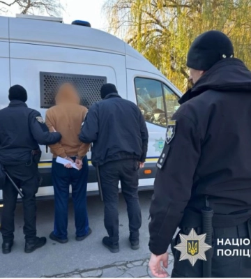 В Одесі затримали підозрюваного у підпалі чотирьох автомобілів Tesla