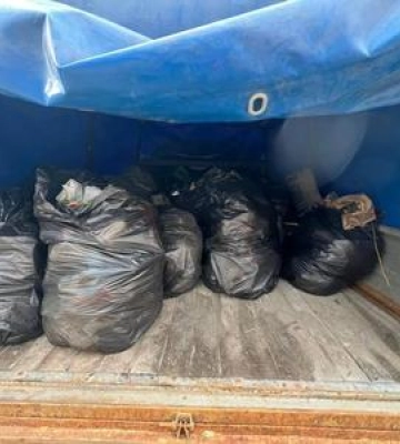 У Полтаві біля готелю Турист прибрали і вивезли близько 120 сміттєвих баків