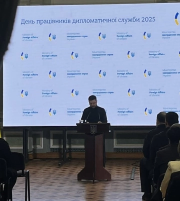 РФ взяла у полон 13 військових ЗСУ на Сумському напрямку – ЗеленськийРФ взяла у полон 13 військових ЗСУ на Сумському напрямку –&amp;hellip;