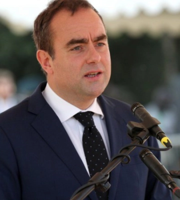 Франції загрожує "шатдаун": уряд подав законопроєкт про тимчасове фінансування
