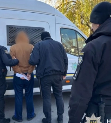 В Одесі затримали серійного палія елітних автівок