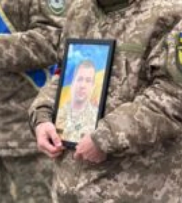 Жовківська громада попрощалася з Героєм Богданом Кравцем