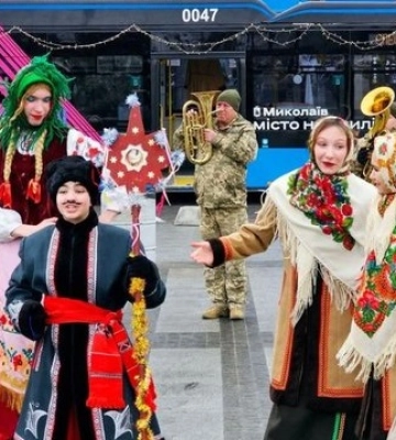 У Миколаєві курсуватиме тролейбус з колядниками
