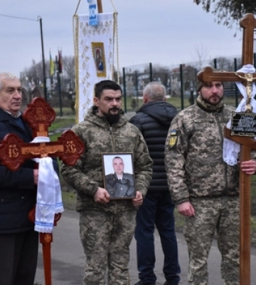 Назавжди 41: на Волині попрощалися з воїном Володимиром Солтисом 