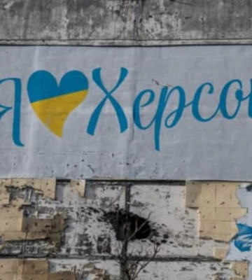 Ворог атакував Херсон: є потерпілі