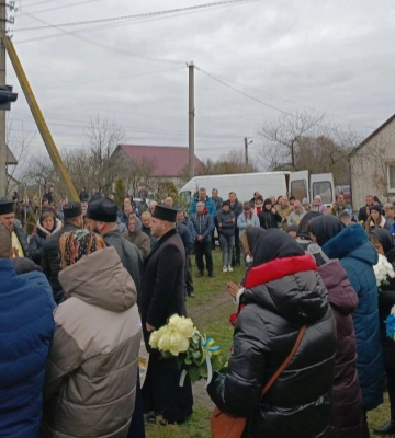 На Волині останню земну дорогу провели Героя Василя Шміло