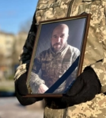 З полеглим захисником Дмитром Машлаєм попрощались у Рівному