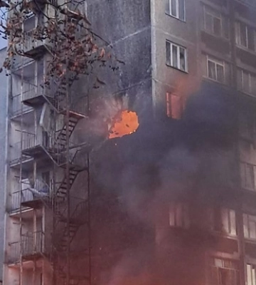 Россияне попали в многоэтажный дом в Чернигове