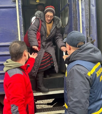 На Донеччині в зоні активних бойових дій залишаються 34,5 тисячі цивільних