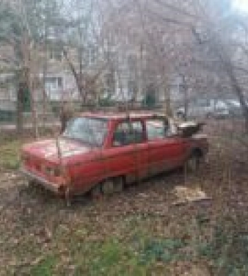 У Львові з вулиць забрали шість покинутих авто