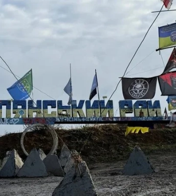 Окупанти просунулися у трьох областях України