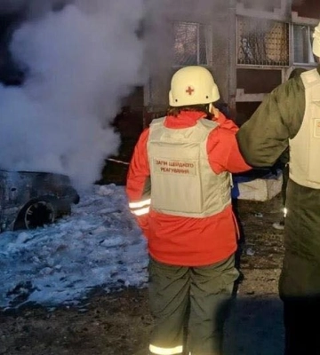 УЧХ допомагав ліквідувати наслідки ворожої атаки БпЛА у Чернігові