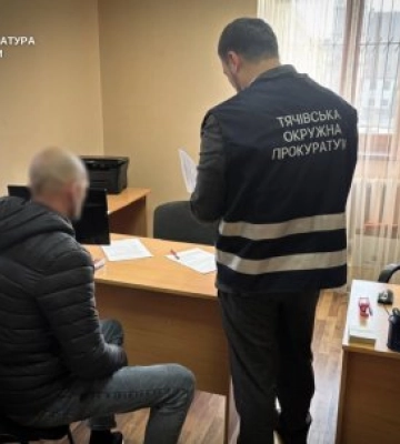 На Тячівщині екскерівника комунального підприємства підозрюють у переплаті 1,17 млн грн за техніку