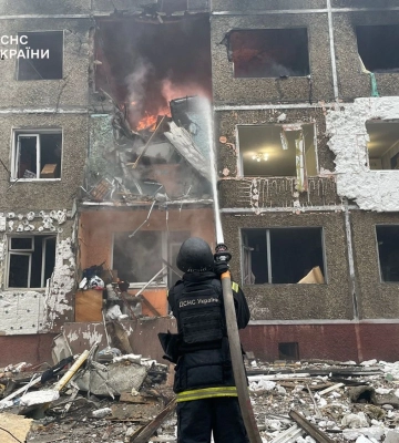 Россияне атаковали рынок в Херсоне: разрушены торговые точки, есть погибший