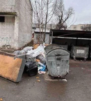 У Рівному комунальники ліквідовують стихійні сміттєзвалища та закликають до порядку