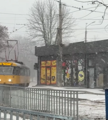 У Дніпрі 26 грудня продовжують діяти зміни у русі транспорту