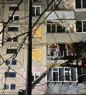 Удар по багатоповерхівці в Чернігові 25 грудня: є загибла, постраждало 10 людей