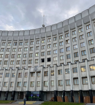 Чому сирени гудуть у Луцьку, якщо тривога в іншому районі?