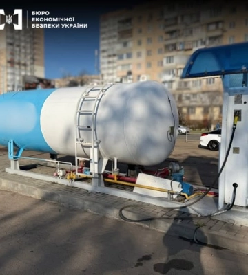 В Одесі демонтували дві нелегальні автозаправні станції
