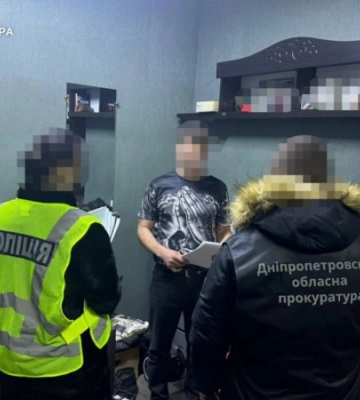 На Дніпропетровщині викрили мережу псевдореабілітаційних центрів, де утримували майже 300 людей