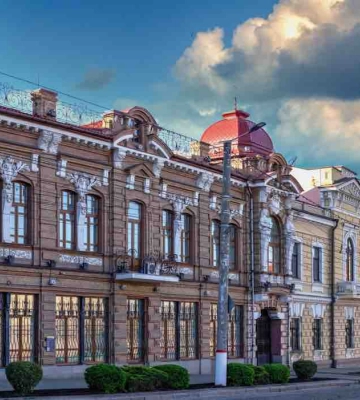 Місто вже Кропивницький, а область застрягла у радянському минулому