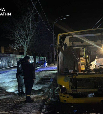 В Киеве взорвался пассажирский автобус, полиция выясняет обстоятельства