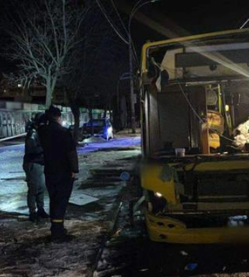 В одном из районов Киева взорвался автобус
