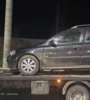 Порушив ПДР і не мав страхового поліса: у Рівному патрульні евакуювали авто