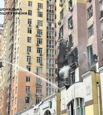 В столице в результате атаки рф возникли пожары в двух многоэтажках, – Кличко