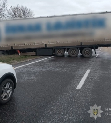 На трасі Одеса – Рені через ДТП ускладнено рух автотранспорту