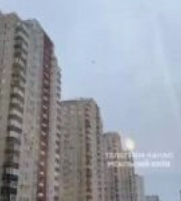 У Києві російський безпілотник влучив у багатоповерхівку