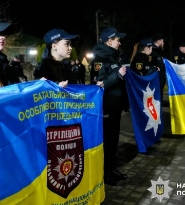 Обійми замість пострілів: з Донеччини повернулися бійці стрілецького батальйону поліції Рівненщини (ФОТО)