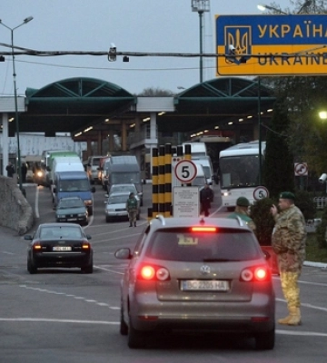 Якими пунктами пропуску їхати, щоб не натрапити на черги