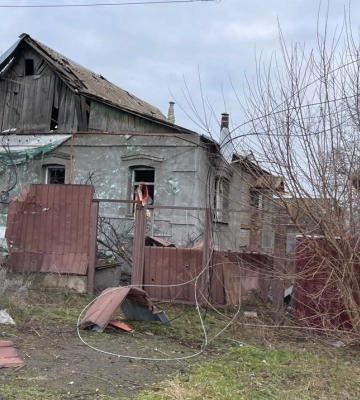 Атака на Херсон: 75-летняя женщина пострадала в результате массированного обстрела