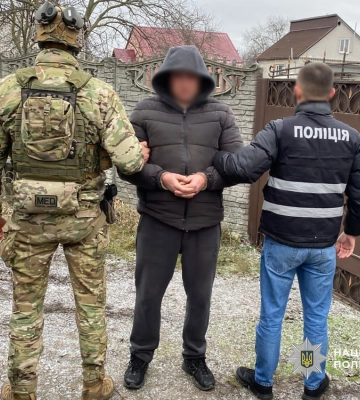 Чернігівські поліцейські знайшли та затримали злочинця, який підірвав ресторан на замовлення. ФОТО