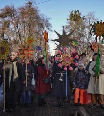 У Полтаві вперше відбулася Хода звіздарів із різдвяними співами та зірками