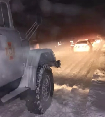 На Коломийщині автобус злетів з дороги