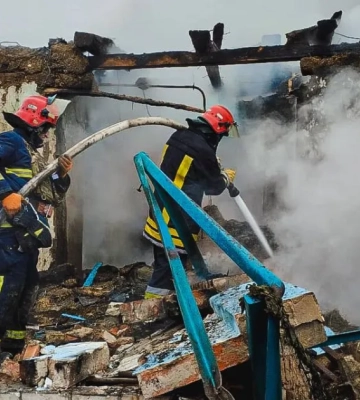У будинку культури на Харківщині сталася пожежа через удар БпЛА
