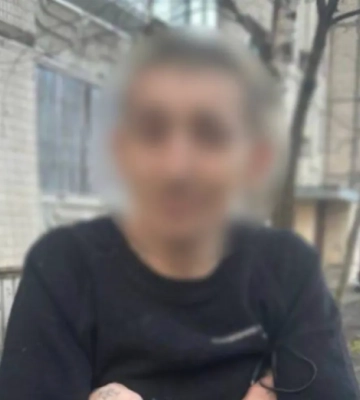 У Києві пограбували ветерана ЗСУ з протезом ноги