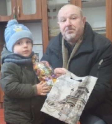 У громаді на Волині дітям загиблих та зниклих безвісти захисників вручили подарунки