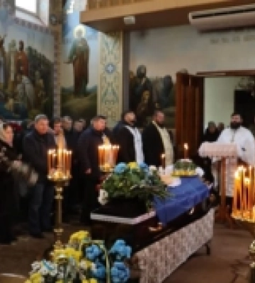 У Луцькій громаді попрощалися з полеглим захисником Іваном Доценком